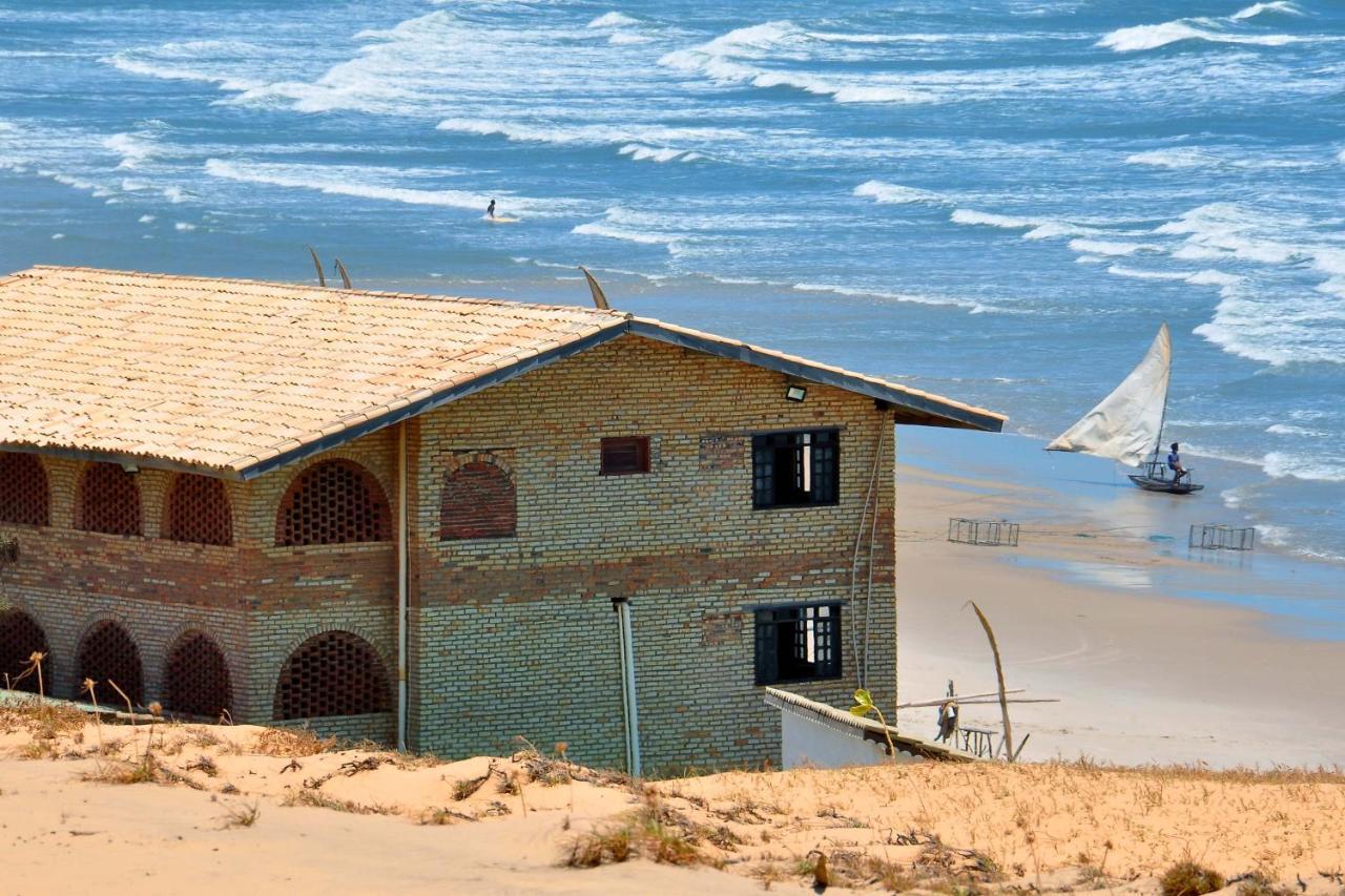 Quarto Deluxe com Cama de Casal ou 2 de Solteiro e Vista do Oceano (Segundo Andar)